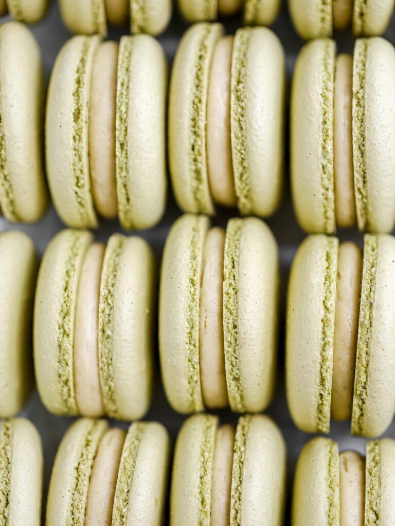 Pisctahio cheesecake macarons. 