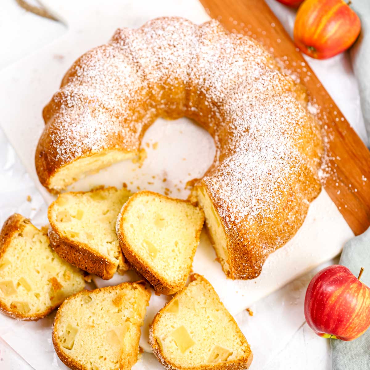 Apple cake on the cutting board.