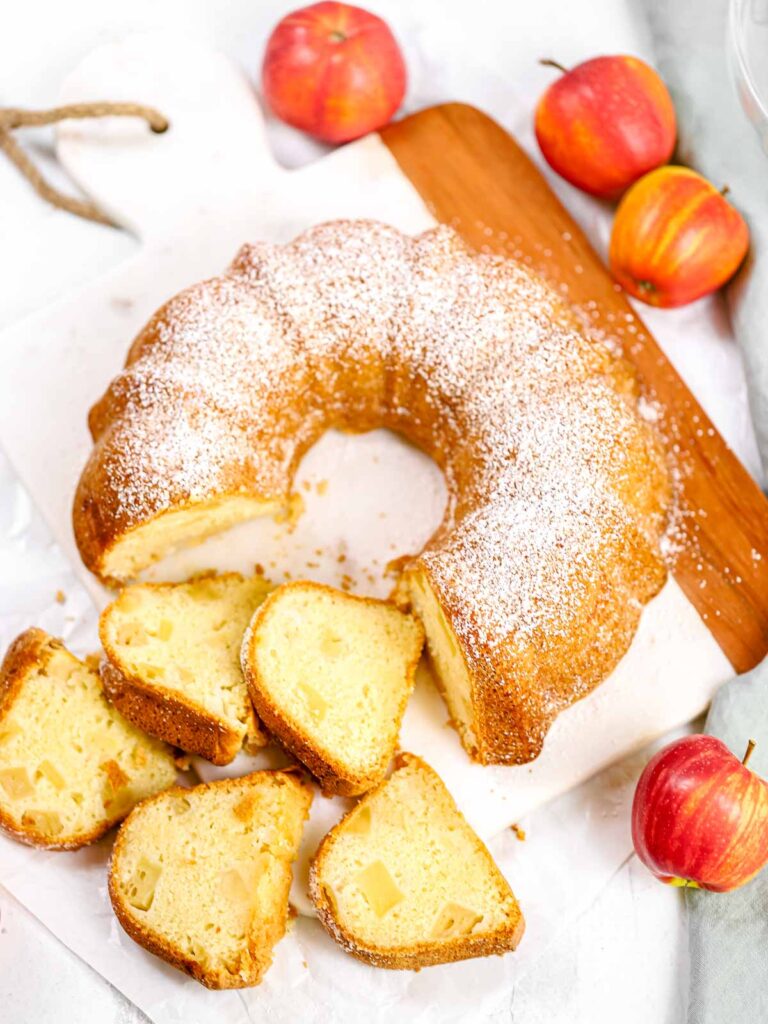 Apple cake on the cutting board.